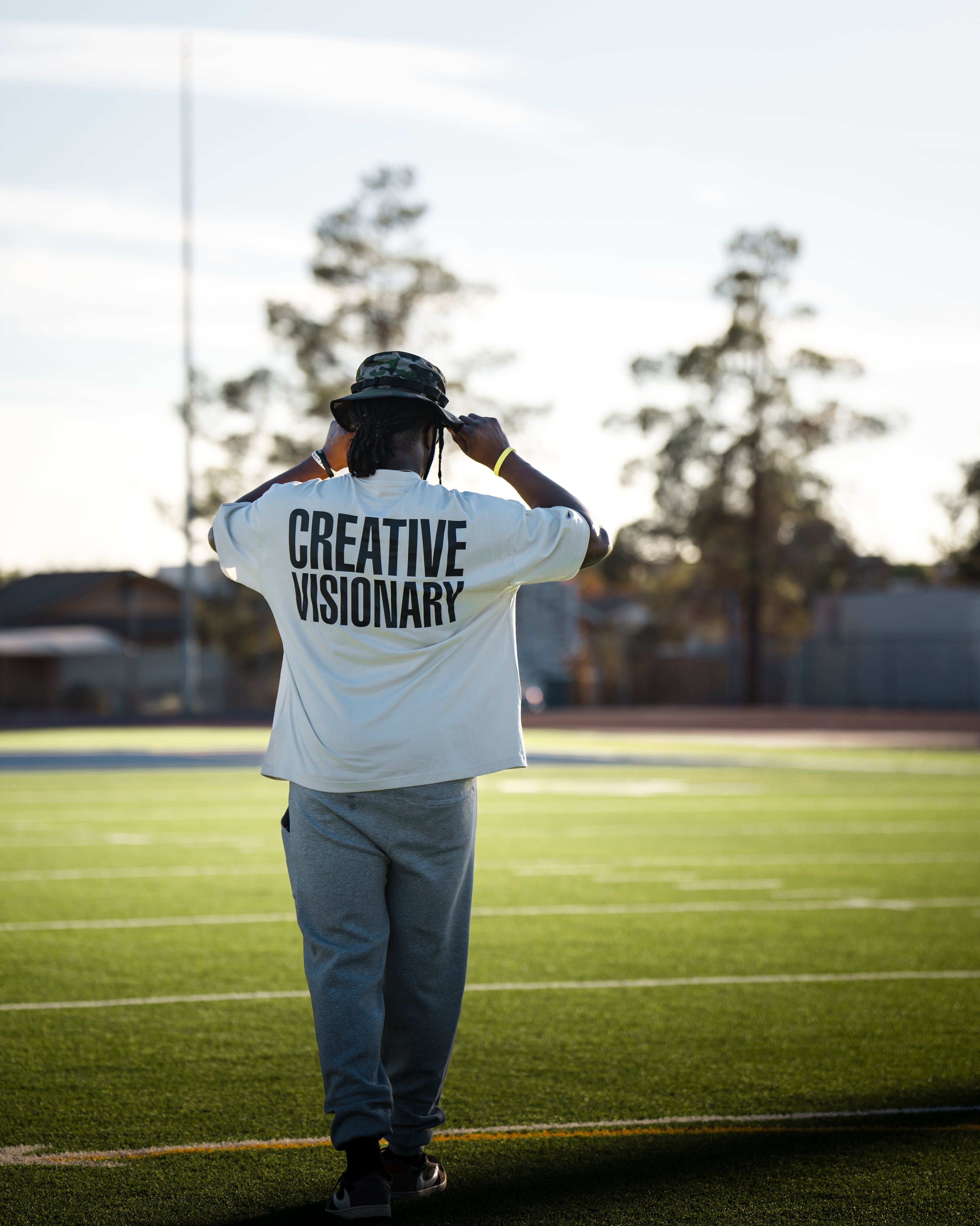 CREATIVE VISIONARY Relaxed Short Sleeve Tee